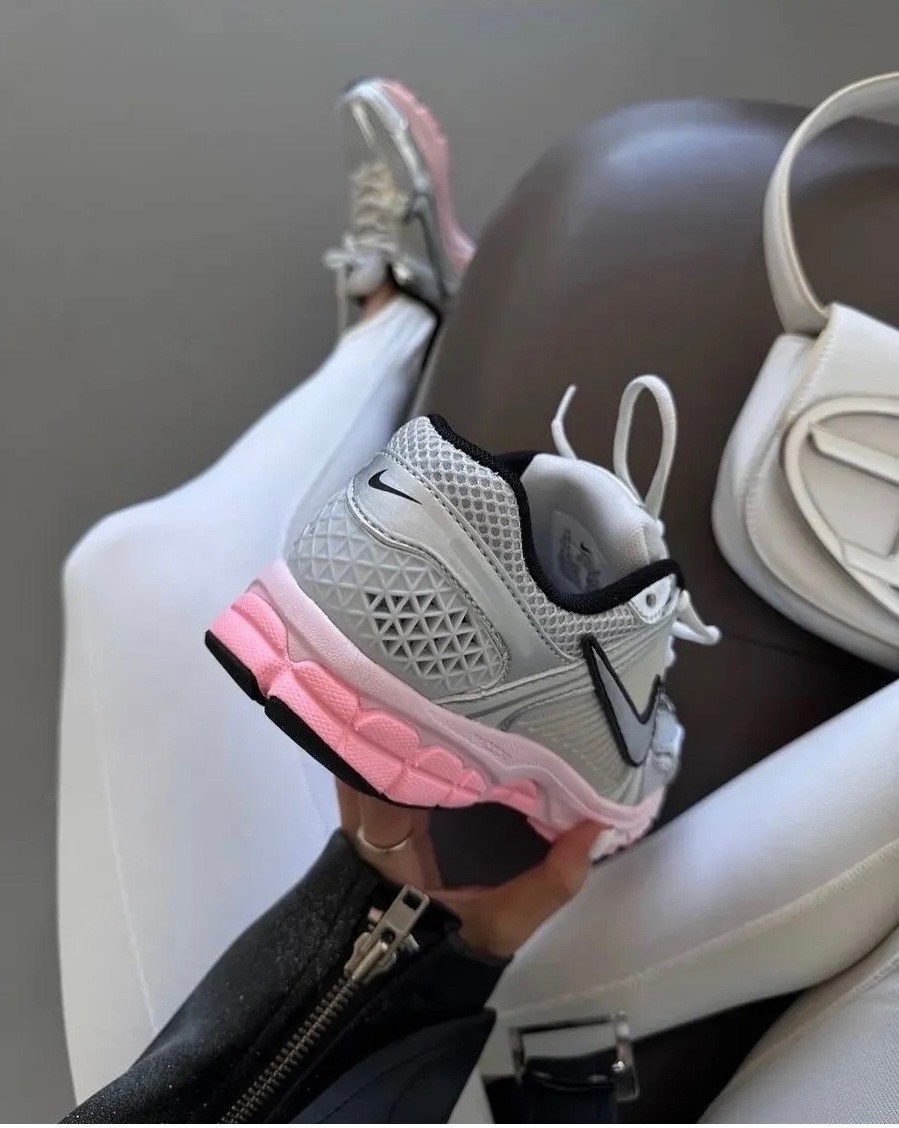 кроссовки nike zoom vomero 5,женские кроссовки nike,кроссовки,женские кроссовки,кроссовки nike air zoom vomero 5