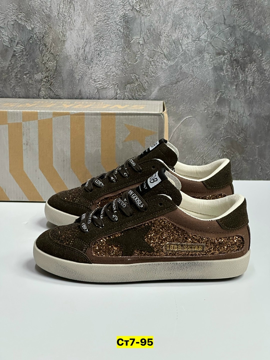 кеды golden goose,,кроссовки golden goose, женская,кроссовки golden goose с пайетками на платформе