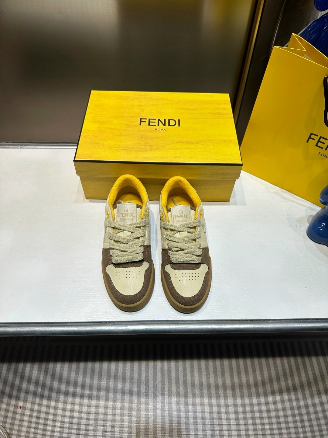 кроссовки fendi,,кеды fendi,кеды фенди,кроссовки мужские женские