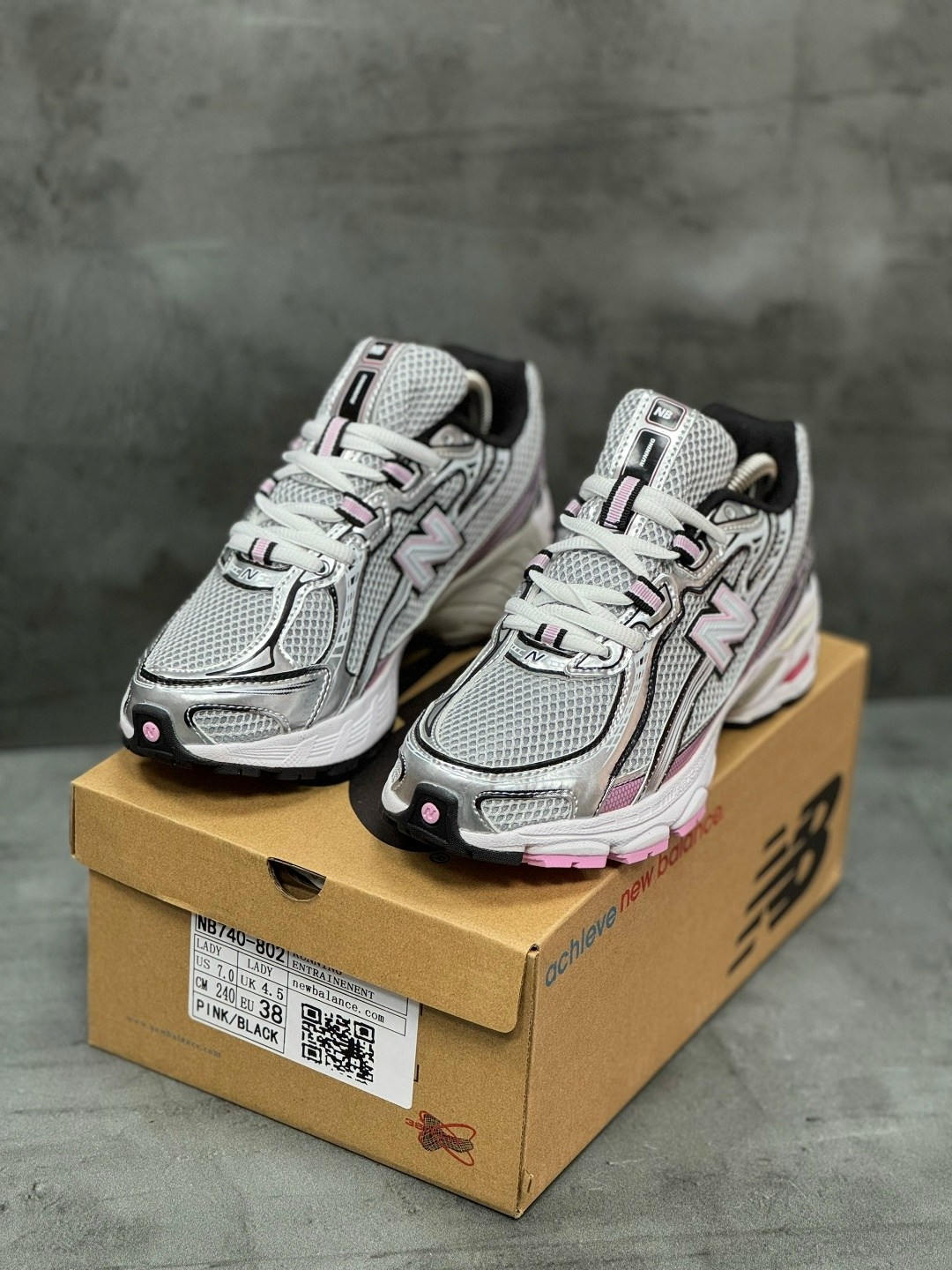 кроссовки new balance,женские кроссовки new balance,кроссовки,кроссовки new balance 740,спортивная