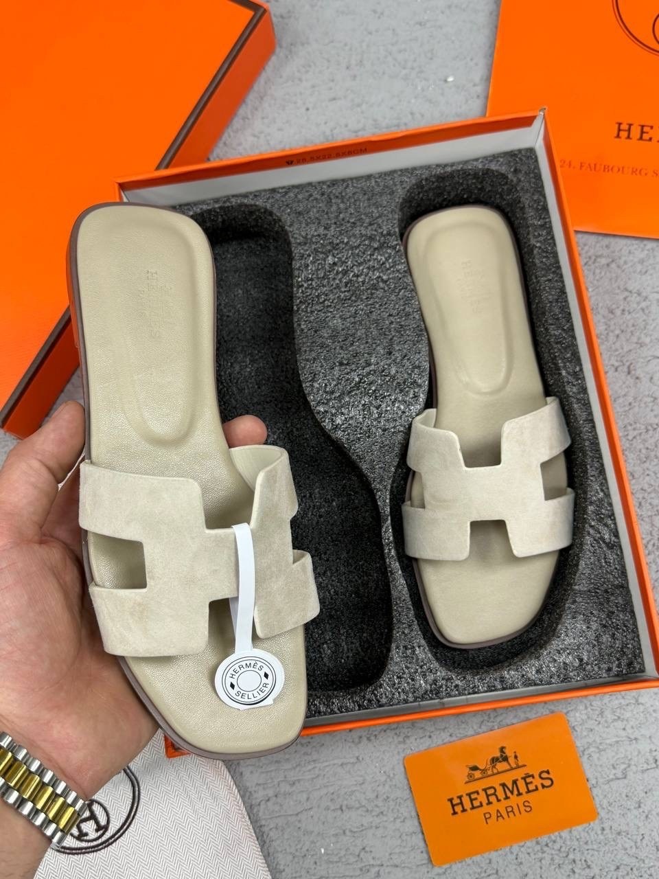 hermes шлепки женские,сланцы hermes,шлепанцы hermes,тапочки hermes,шлепанцы гермес женские