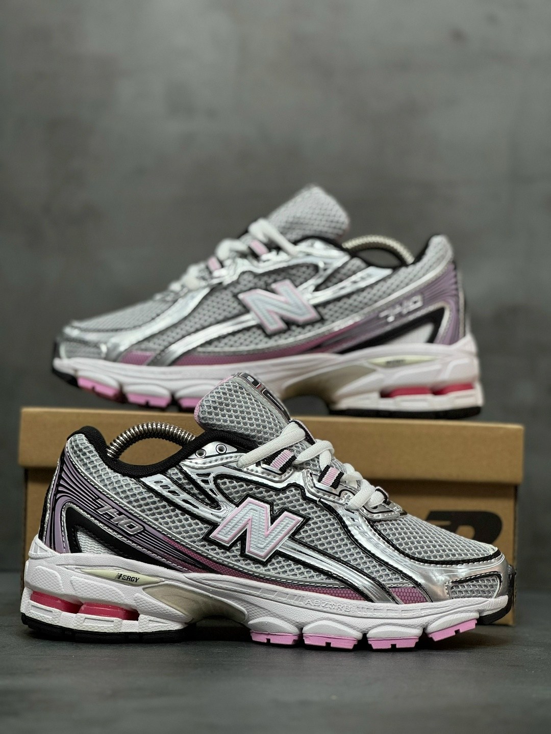 кроссовки new balance,женские кроссовки new balance,кроссовки,кроссовки new balance 740,спортивная