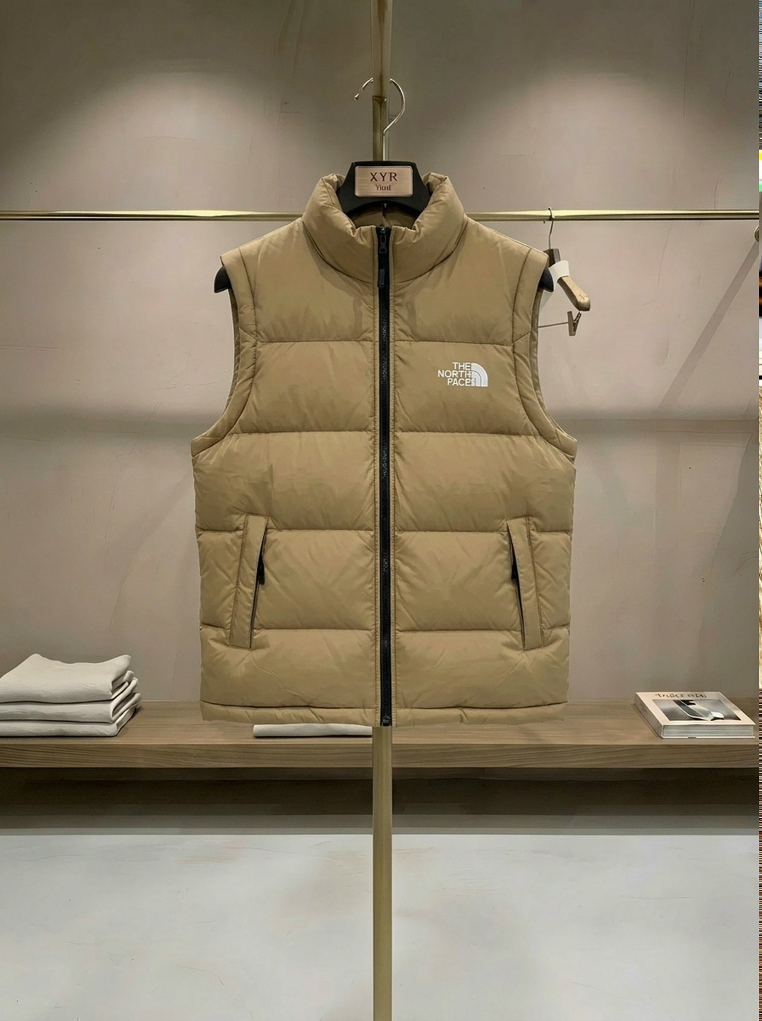 жилет утепленный the north face,the north face жилет,жилетка двухсторонняя,жилет мужской,пуховой жилет