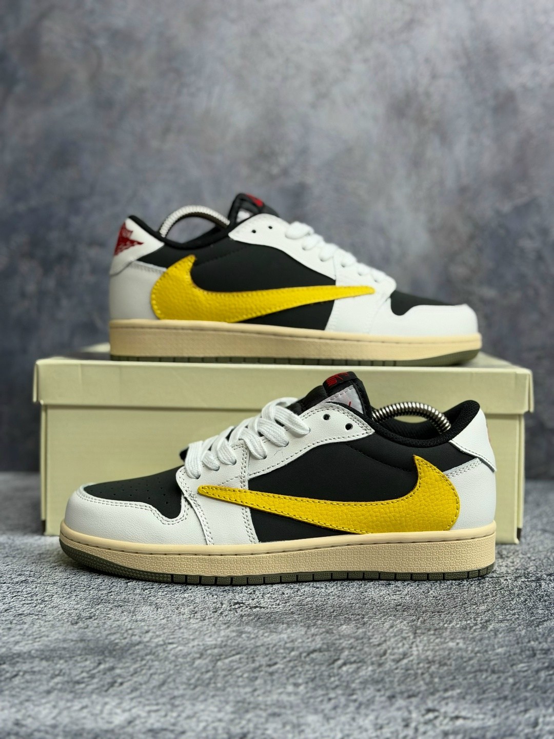 кроссовки nike air jordan 1 low x travis scott,кроссовки nike travis scott air jordan 1 low,кроссовки nike air jordan 1 travis scott,travis scott x air jordan 1 low og,кроссовки