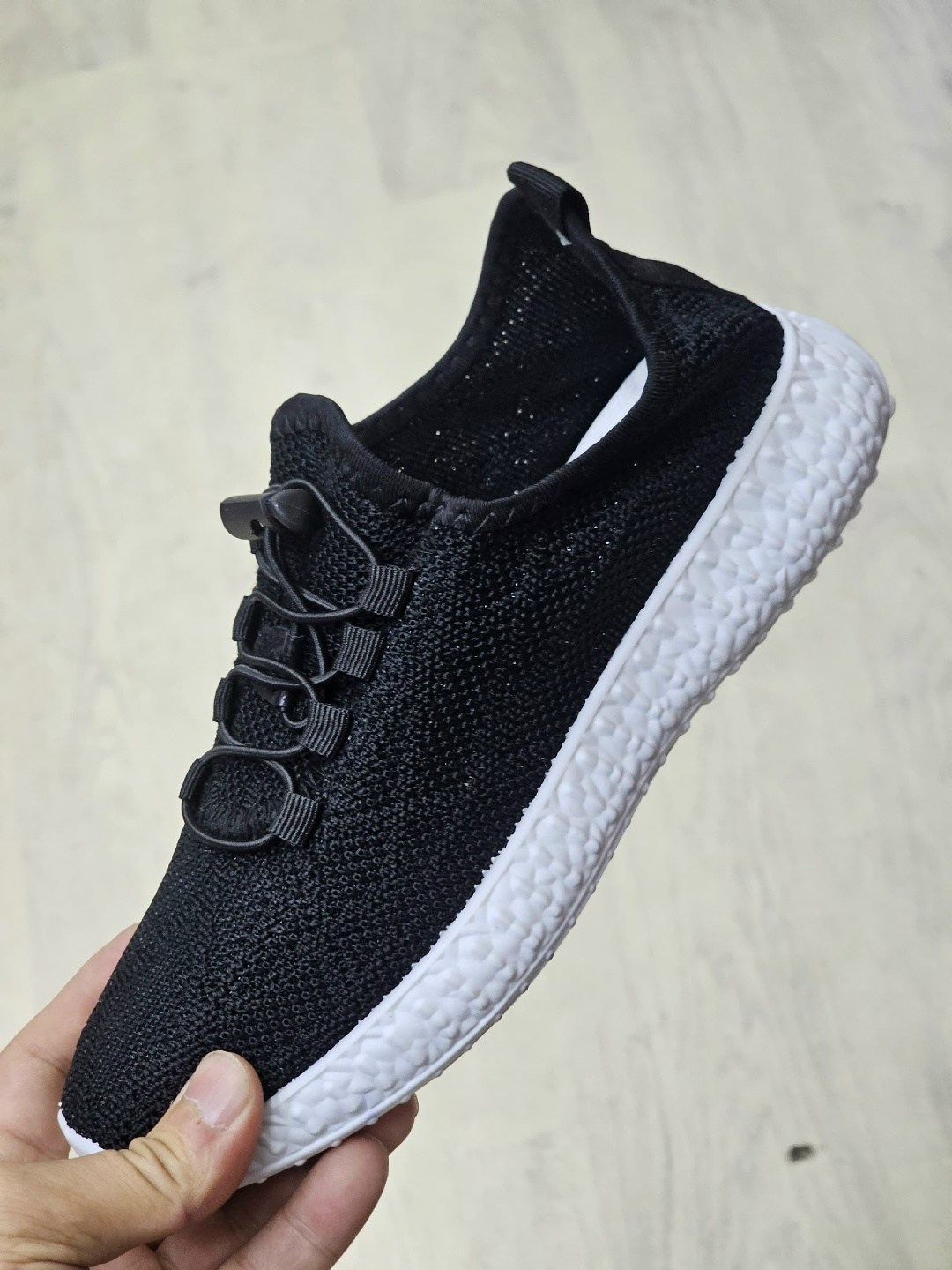 ,adidas yeezy boost 350 pirate black,кроссовки изи,тряпочные кроссовки мужские,кроссовки изики