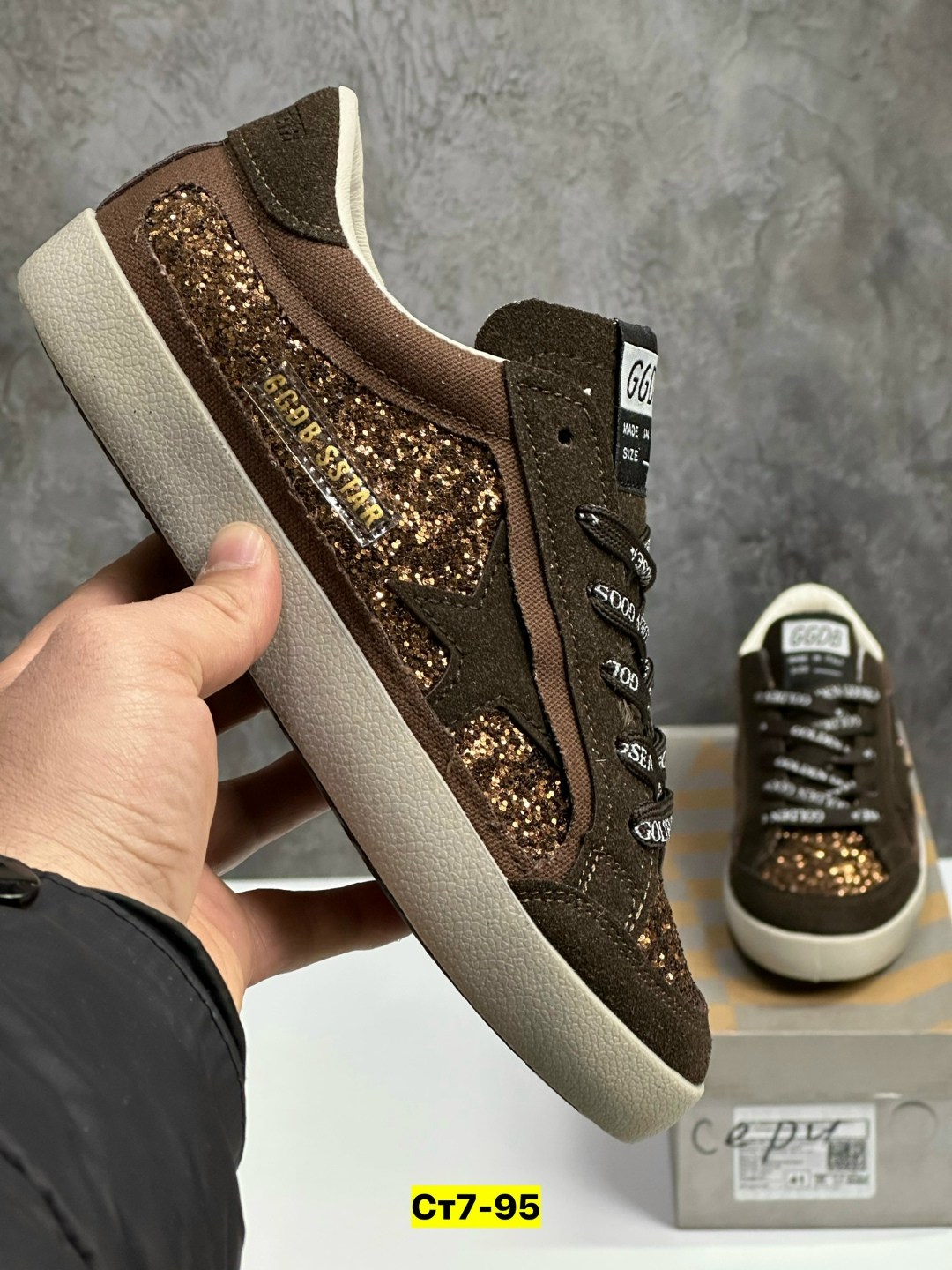 кеды golden goose,,кроссовки golden goose, женская,кроссовки golden goose с пайетками на платформе