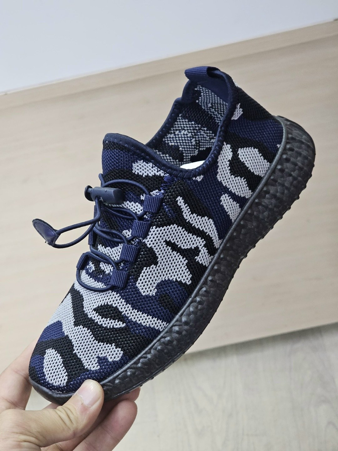 ,adidas yeezy boost 350 pirate black,кроссовки изи,тряпочные кроссовки мужские,кроссовки изики