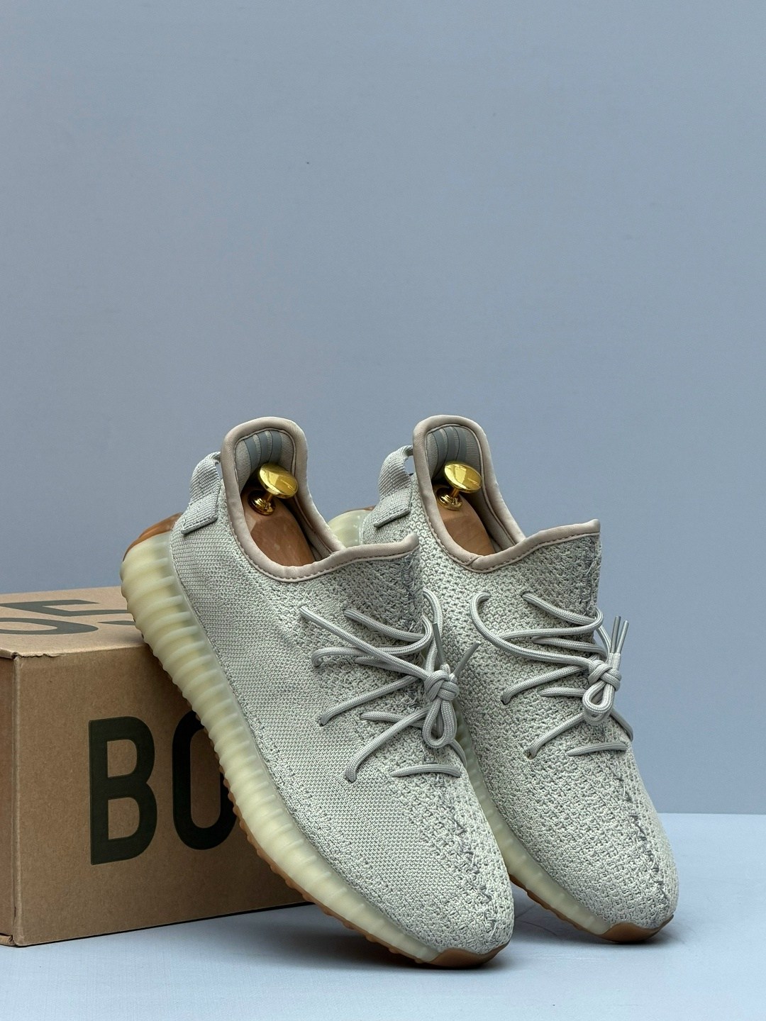 adidas yeezy boost 350 v 2,adidas yeezy boost 350,yeezy boost 350 v 2,adidas yeezy boost 350 v2 light gy3438,adidas yeezy boost 350 v2 butter