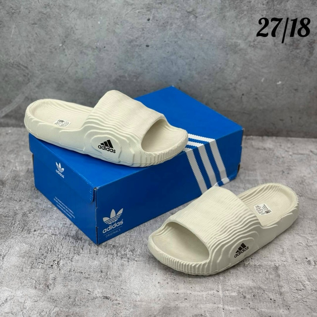 шлепанцы adidas,adidas шлепки,шлепанцы adidas adilette,сланцы adidas,тапочки adidas