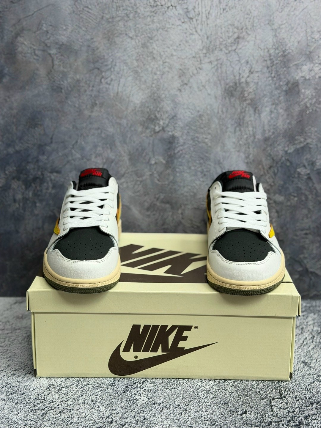 кроссовки nike air jordan 1 low x travis scott,кроссовки nike travis scott air jordan 1 low,кроссовки nike air jordan 1 travis scott,travis scott x air jordan 1 low og,кроссовки