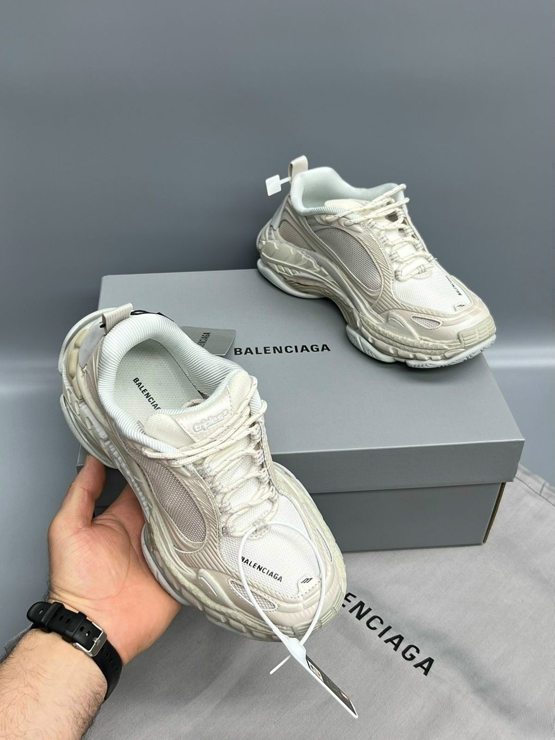 кроссовки balenciaga женские,кроссовки balenciaga,кроссовки balenciaga женские balenciaga цвет белый,кроссовки 3xl sneaker массивные на шнуровке balenciaga,balenciaga кроссовки track balenciaga цвет б