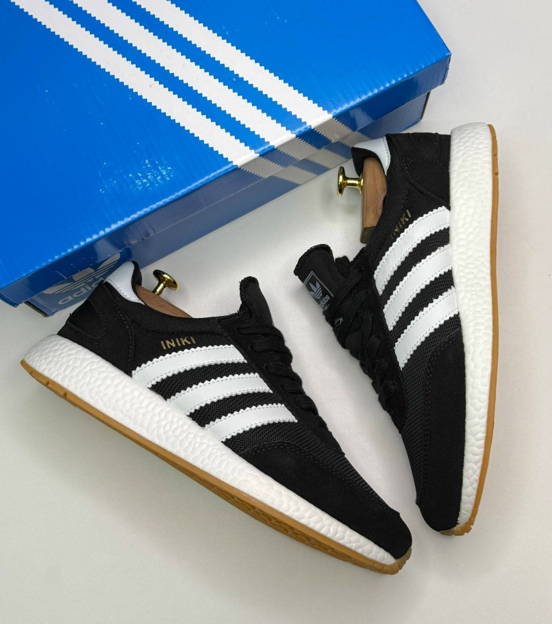 кроссовки adidas,кроссовки мужские adidas,,кроссовки adidas iniki,кроссовки адидас