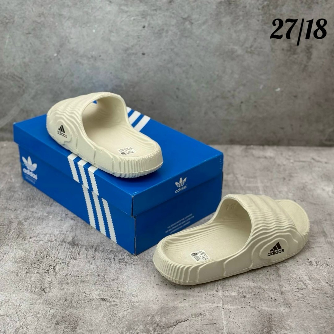 шлепанцы adidas,adidas шлепки,шлепанцы adidas adilette,сланцы adidas,тапочки adidas