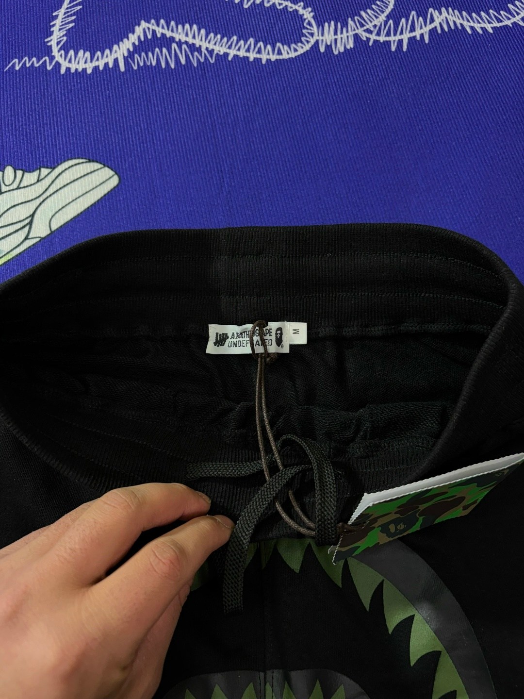 шорты бейп шарк,шорты бейп,шорты bape,повседневные шорты,шорты мужские