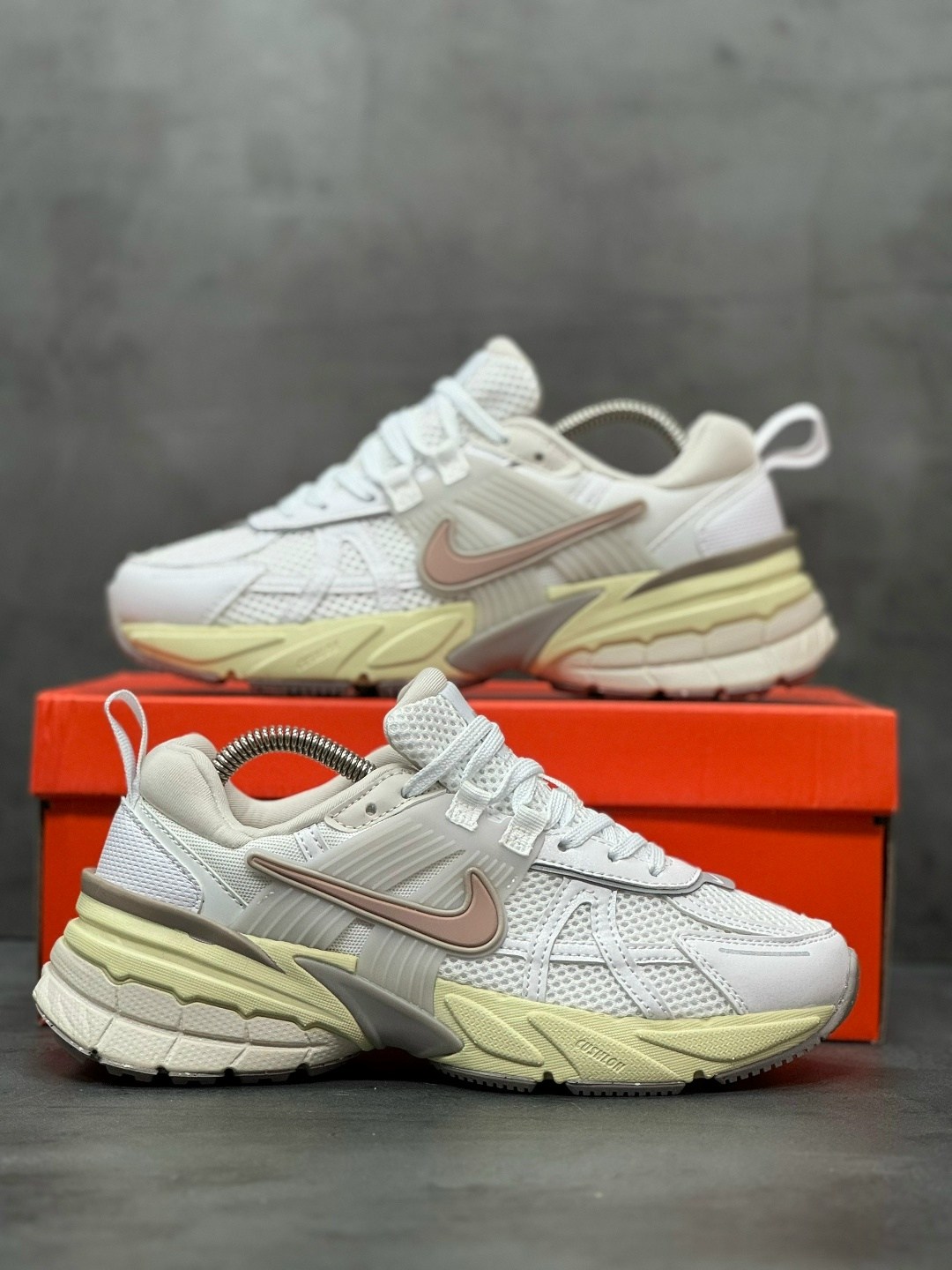 кроссовки nike,кроссовки nike v 2 k run,женские кроссовки nike,кроссовки,кроссовки nike v2k run