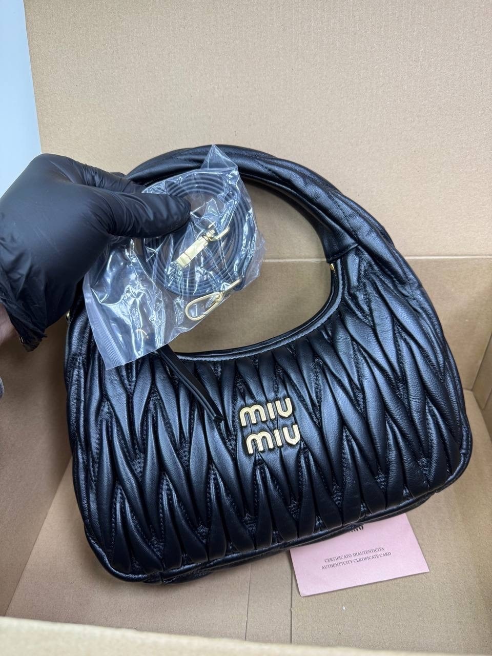 сумка miu miu,сумка женская miu miu,сумка miu miu оригинал,miu miu сумка на плечо,сумка miu miu черная