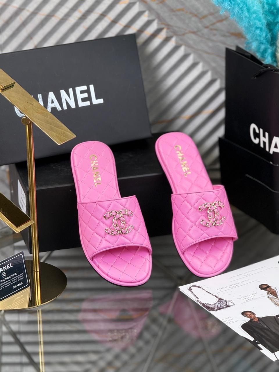 шлепанцы chanel,тапочки женские chanel,,шлёпки женские шанель,шлепки шанель