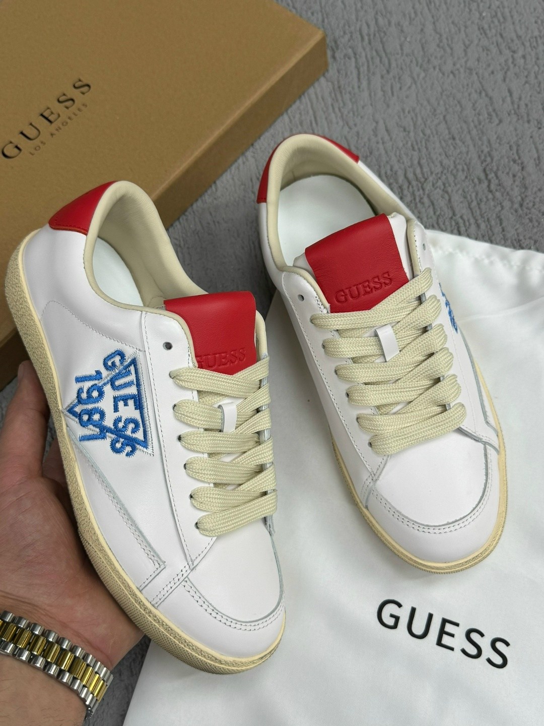 ,кроссовки guess,кеды guess,женские кеды guess,guess кеды женские бежевые
