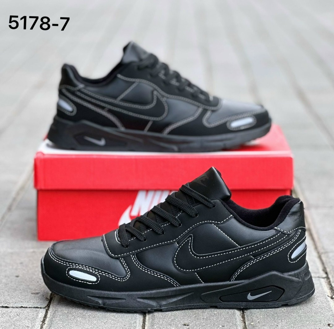 мужские кроссовки nike air monarch 4 all black,мужские кроссовки nike,кроссовки найк мужские осень,кроссовки,кроссовки мужские найк