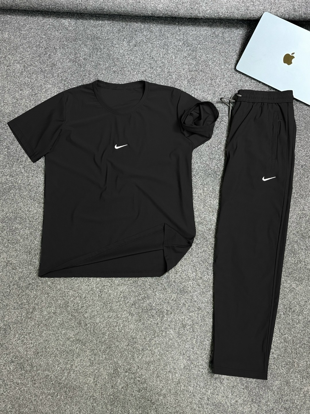 костюм спортивный мужской,спортивные костюмы,комплект одежды nike,спортивные костюмы nike,спортивные повседневные костюмы