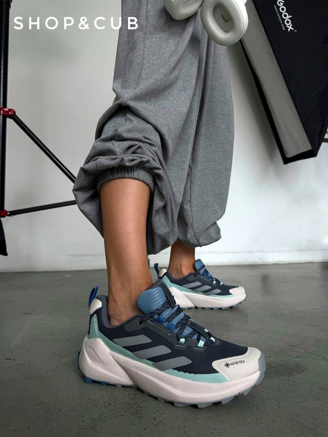 женские кроссовки adidas,кроссовки,кроссовки женскиe,стильные кроссовки,адидас озвиго женские серые