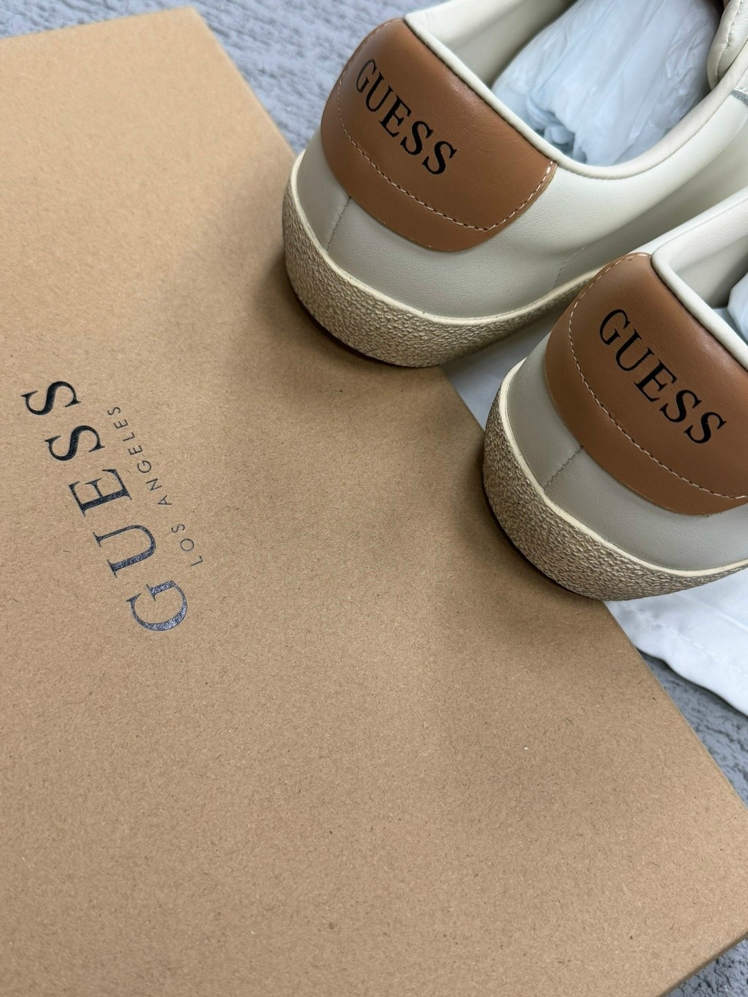 ,кроссовки guess,кеды guess,женские кеды guess,guess кеды женские бежевые