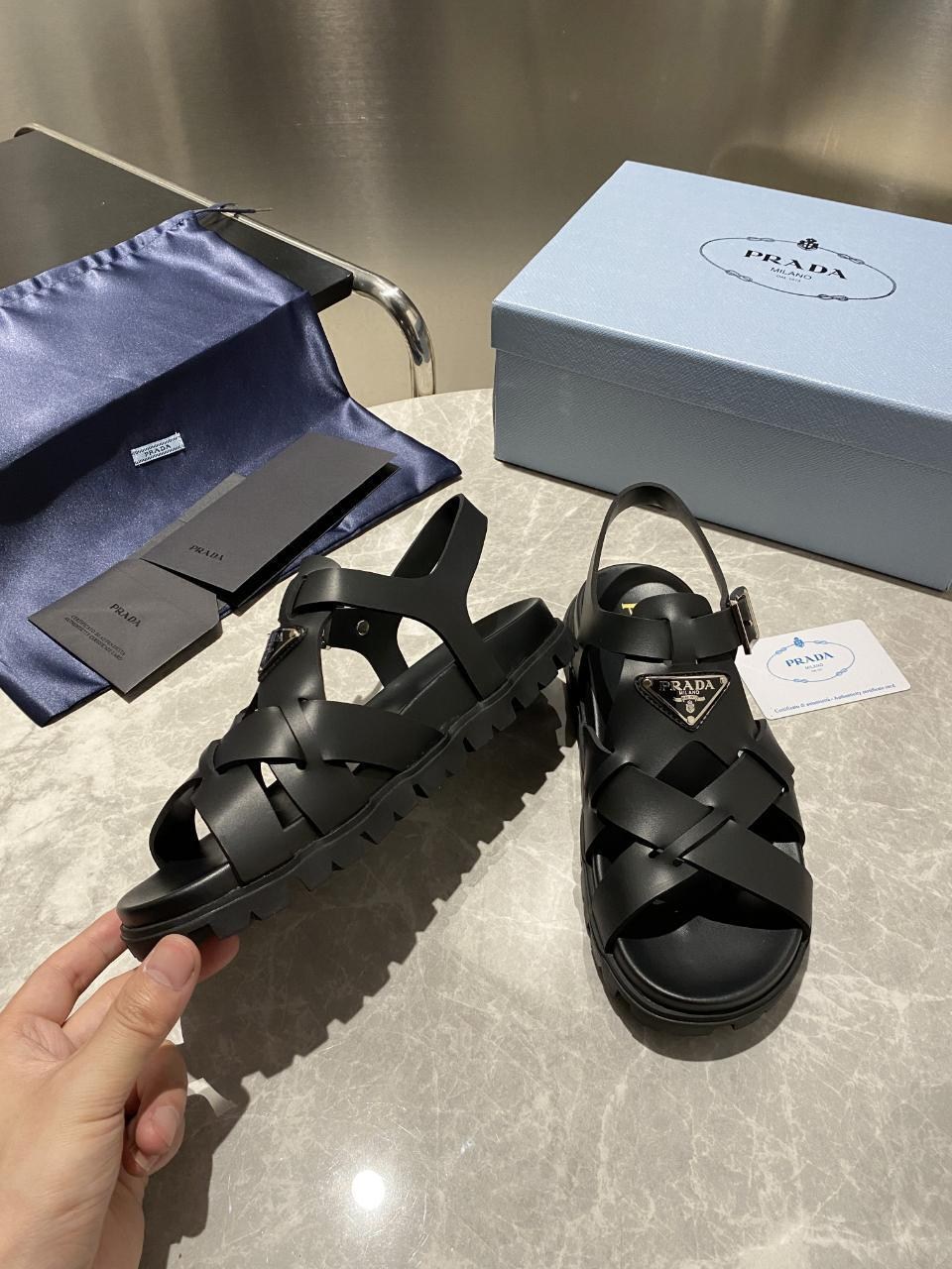 кожаные сандалии prada,сандалии prada,,босоножки cандалии,босоножки prada