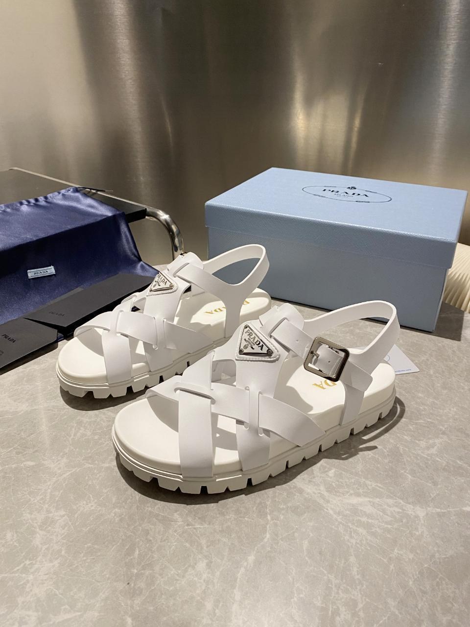 кожаные сандалии prada,сандалии prada,,босоножки cандалии,босоножки prada