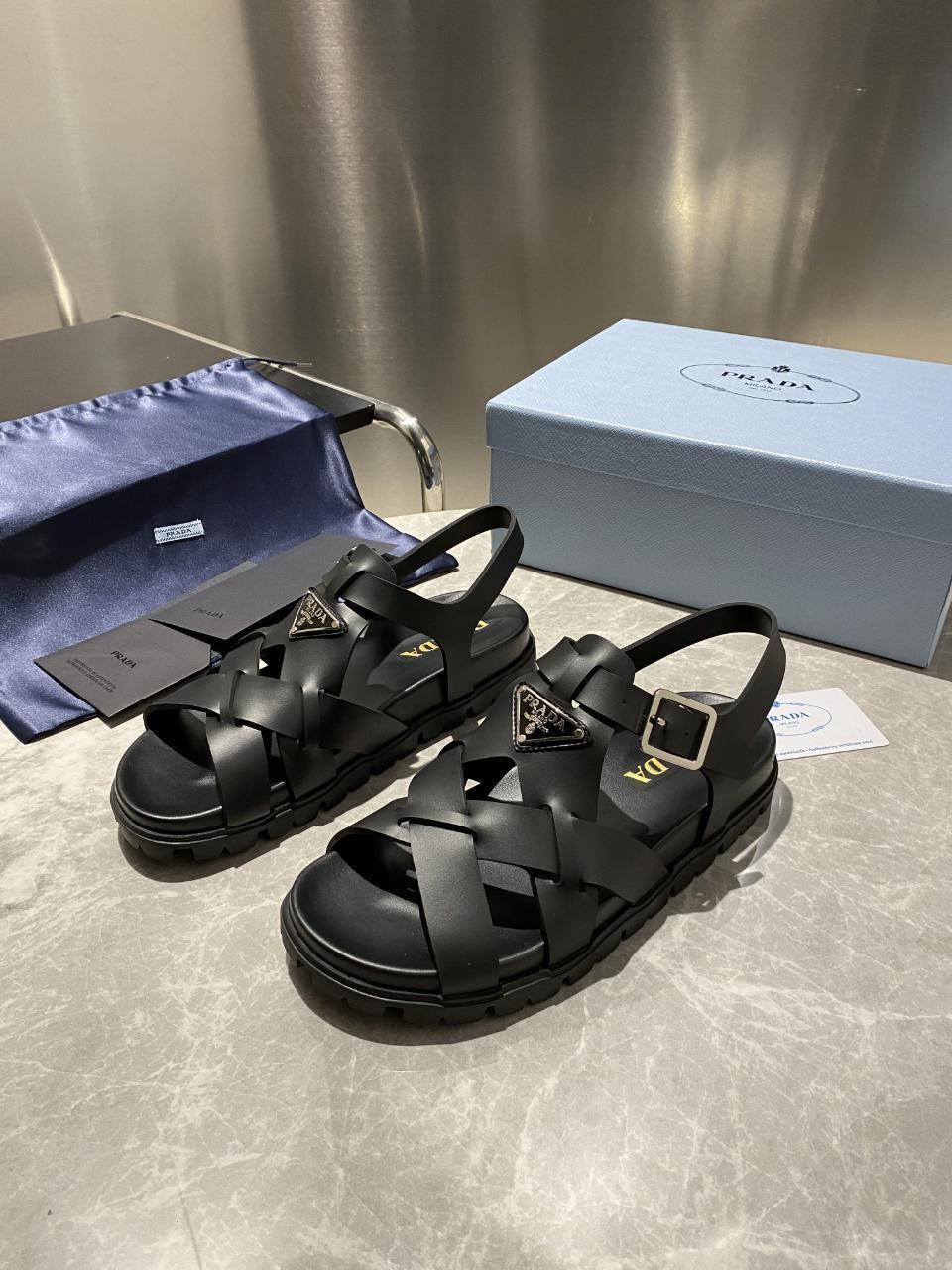 кожаные сандалии prada,сандалии prada,,босоножки cандалии,босоножки prada