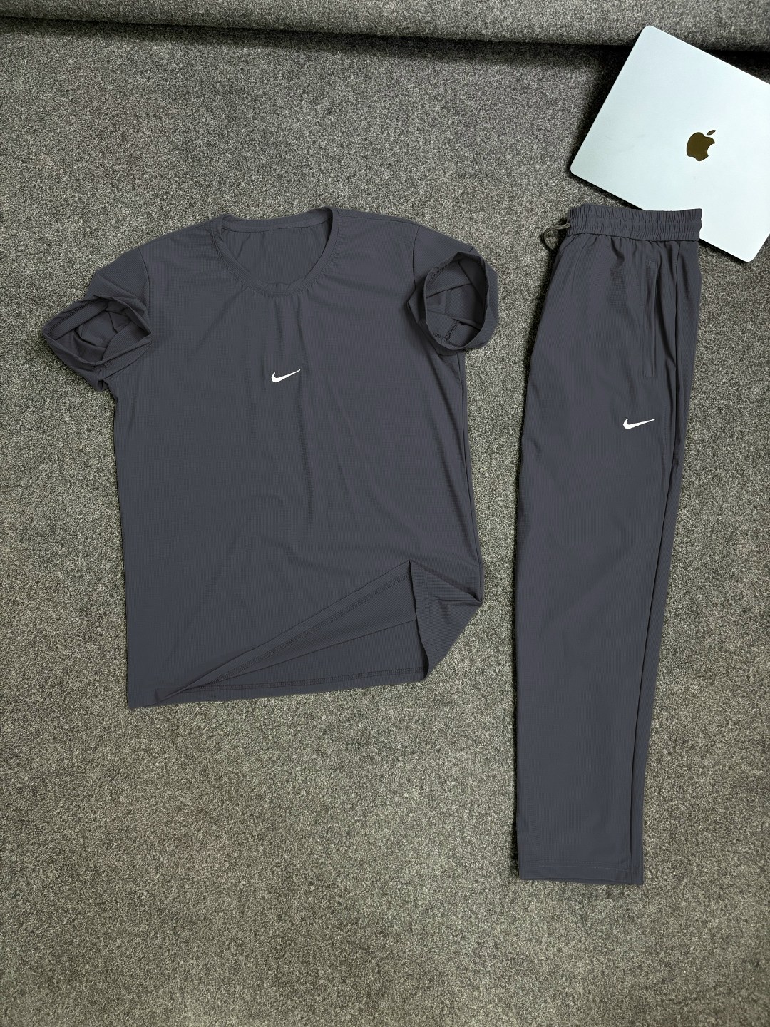 костюм спортивный мужской,спортивные костюмы,комплект одежды nike,спортивные костюмы nike,спортивные повседневные костюмы