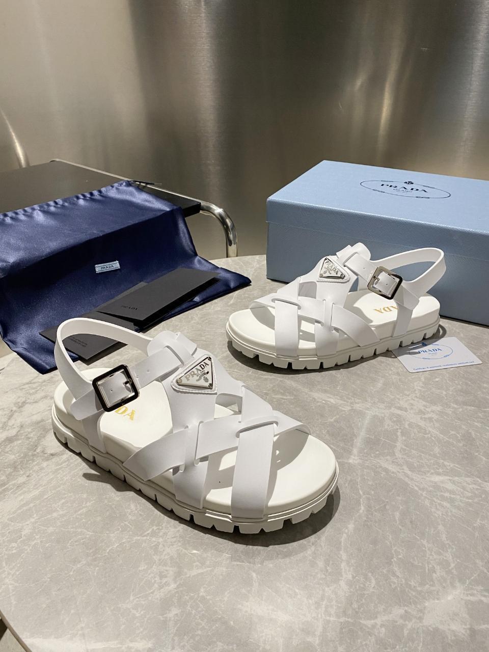 кожаные сандалии prada,сандалии prada,,босоножки cандалии,босоножки prada
