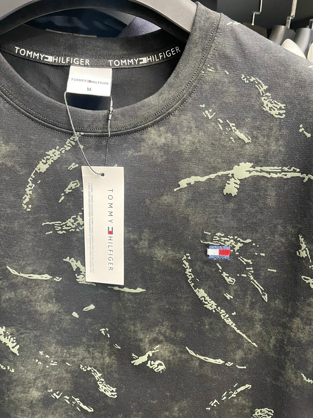 футболка мужская tommy hilfiger,футболка tommy hilfiger,мужская футболка,мужская мода,футболки мужские белые