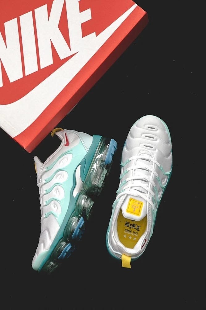 nike vapormax plus,nike air vapormax plus,nike air vapormax,nike vapormax,кроссовки nike air vapormax plus