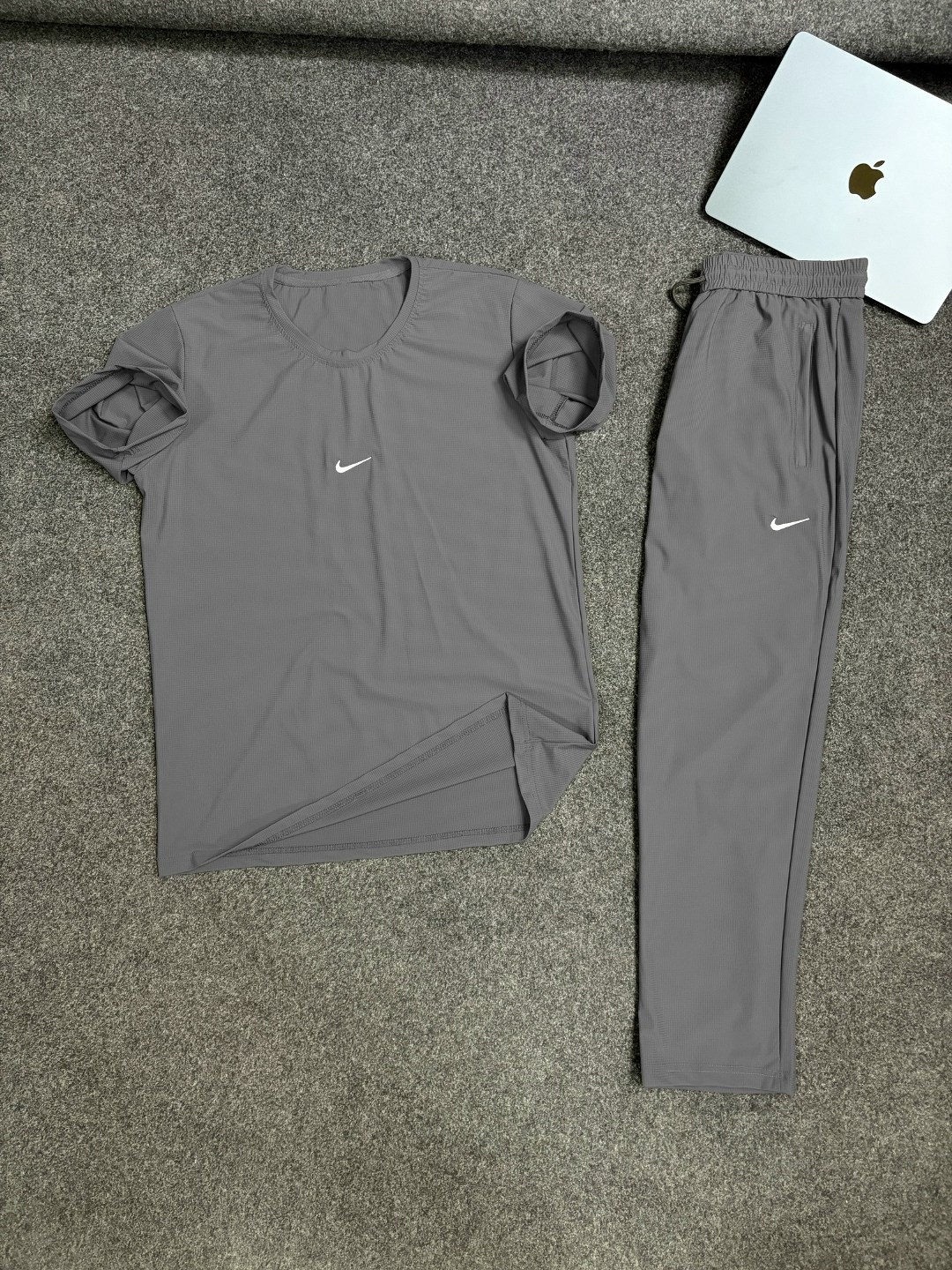 костюм спортивный мужской,спортивные костюмы,комплект одежды nike,спортивные костюмы nike,спортивные повседневные костюмы