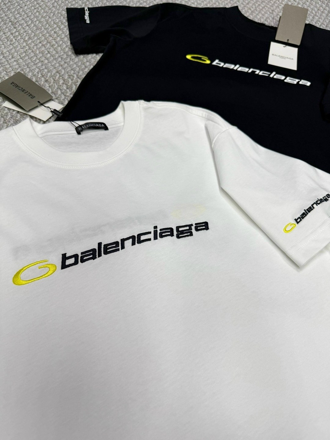 футболка balenciaga,футболки баленсиага,футболки для мужчин,футболка баленсиага мужская белая,футболки женские мужские