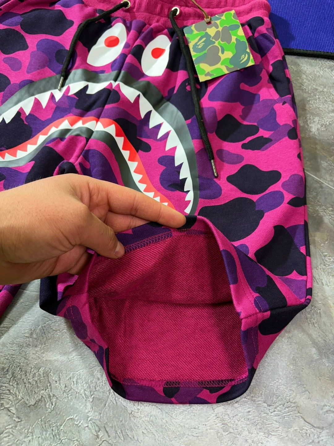 шорты бейп шарк,шорты бейп,шорты bape,спортивные шорты с принтом,спортивные шорты