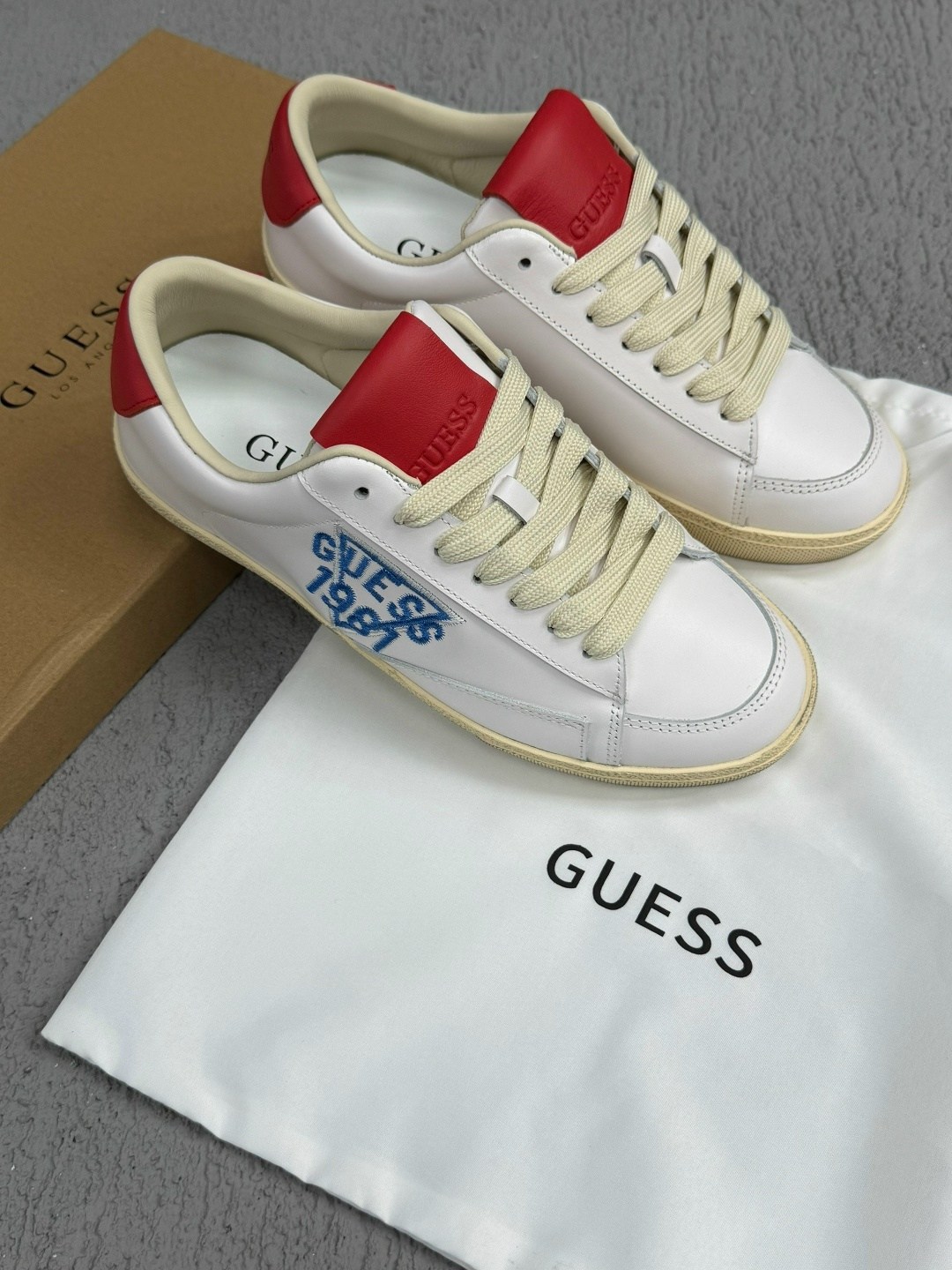 ,кроссовки guess,кеды guess,женские кеды guess,guess кеды женские бежевые