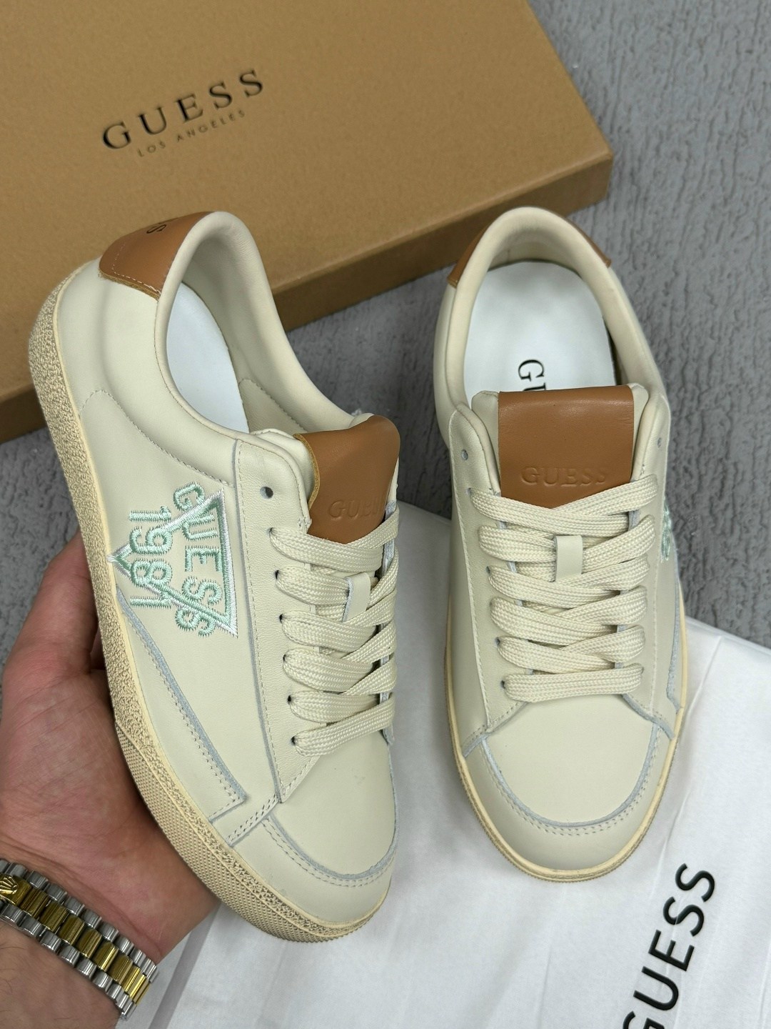 ,кроссовки guess,кеды guess,женские кеды guess,guess кеды женские бежевые