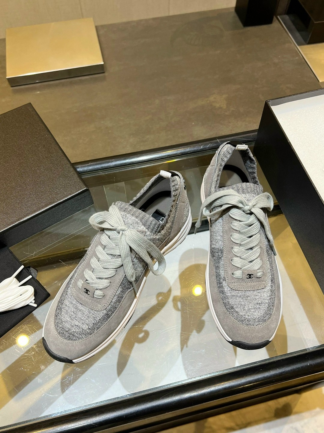 женские кроссовки chanel,chanel кроссовки,,кроссовки женскиe,брендовые кроссовки женские
