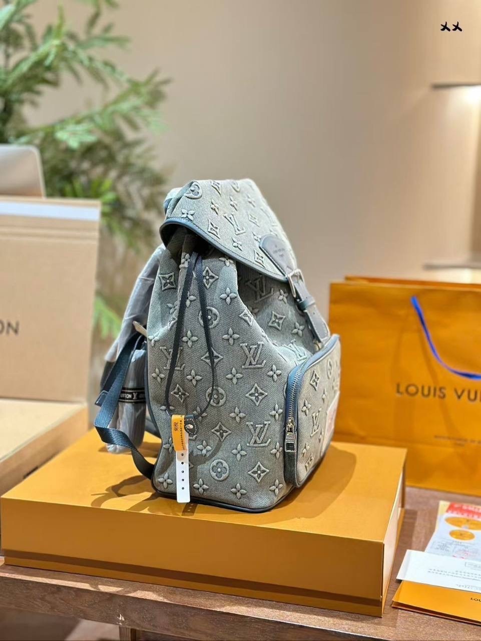 рюкзак louis vuitton,louis vuitton рюкзак louis vuitton,рюкзак женский louis vuitton,сумка - рюкзак louis vuitton denim,louis vuitton рюкзак джинсовый