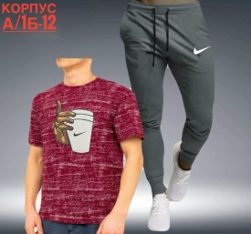 Костюм