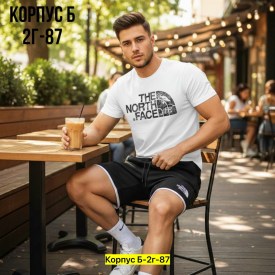 Костюм