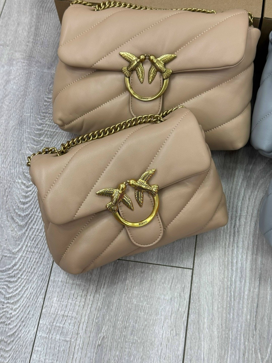 сумка pinko,женская сумка pinko,бежевая сумка пинко,женская сумка,сумочка с ремешками