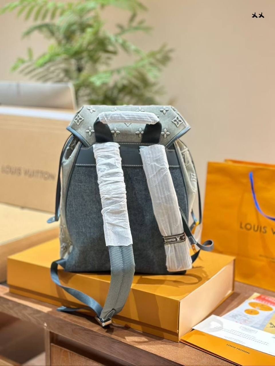 рюкзак louis vuitton,louis vuitton рюкзак louis vuitton,рюкзак женский louis vuitton,сумка - рюкзак louis vuitton denim,louis vuitton рюкзак джинсовый