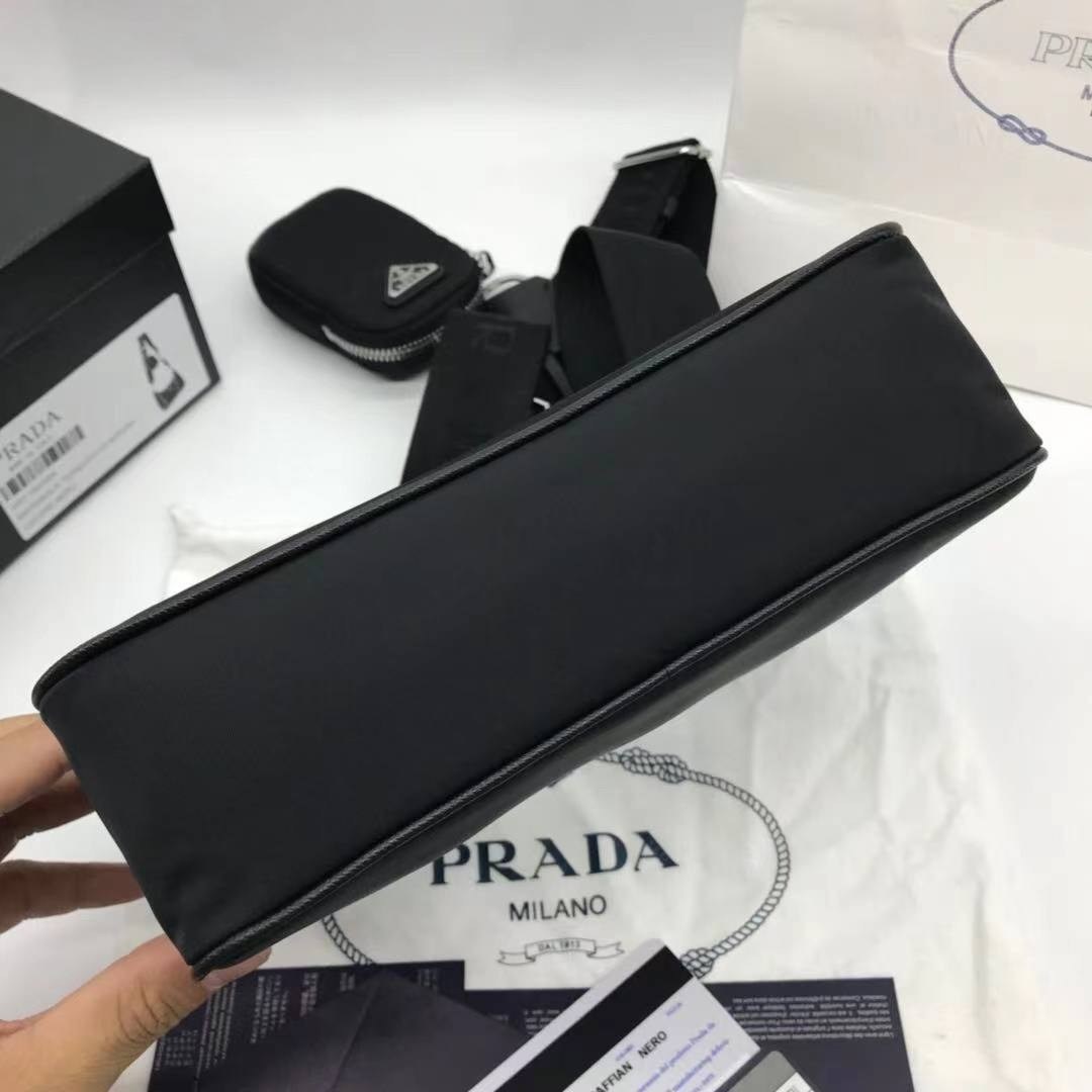prada re edition 2005,prada re edition 2005 nylon bag,сумки prada,сумка женская prada,оригинал сумок prada