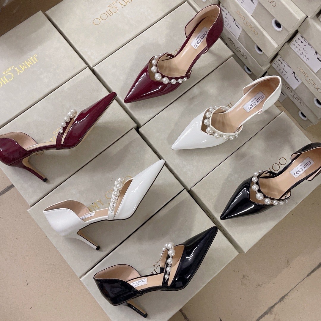,туфли на высоком каблуке прада jimmy choo,туфли jimmy choo,туфли женские jimmy choo,черные лаковые туфли jimmy choo с жемчугом