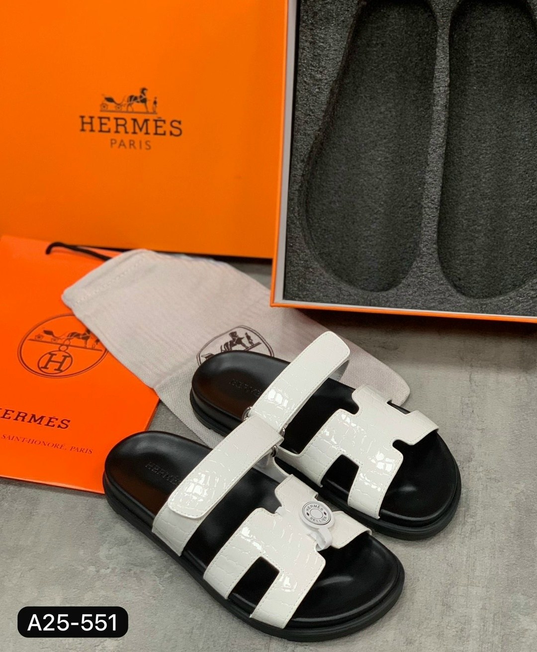 шлепанцы hermes,сандалии hermes,тапочки hermes,шлепки hermes женские,шлепки hermes