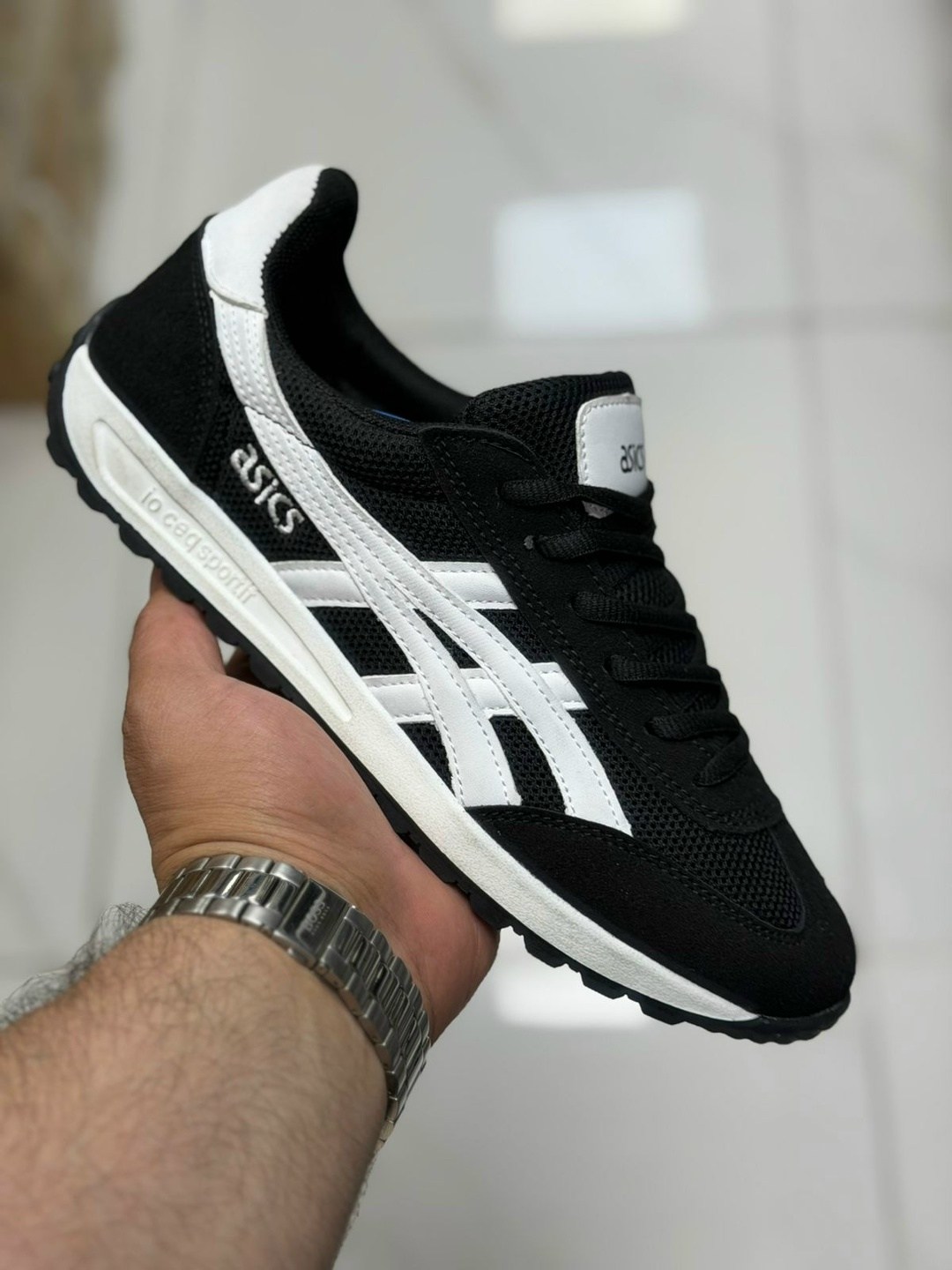 ,кроссовки asics tiger runner,кроссовки мужские asics,asics onitsuka tiger,мужской кроссовки