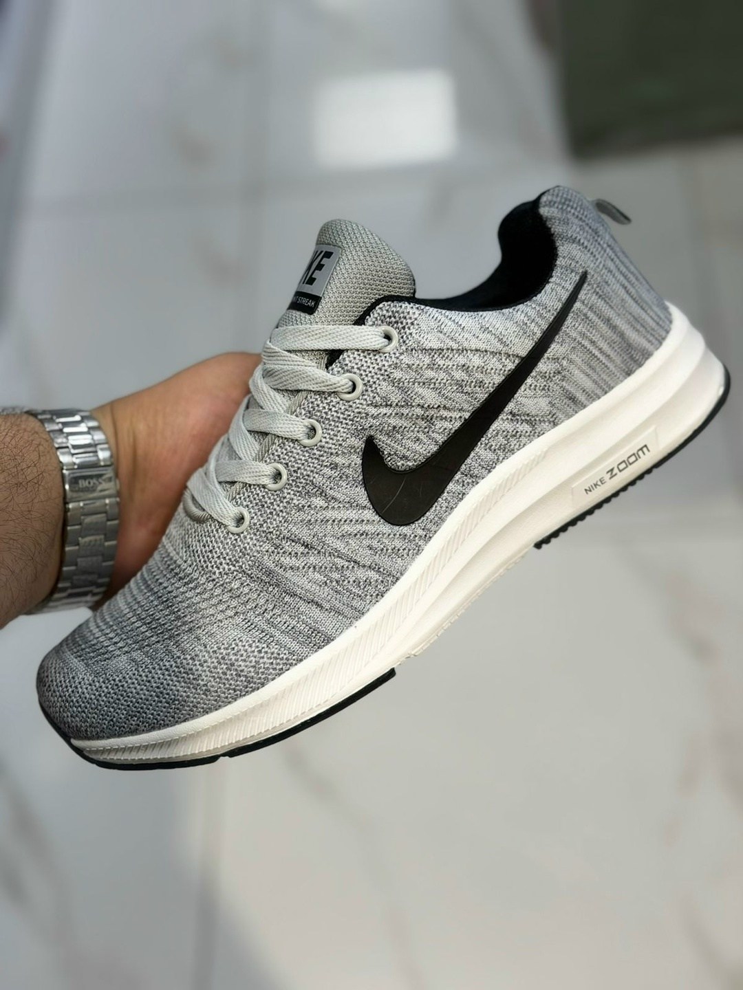 кроссовки nike,кроссовки nike мужские,кроссовки с оранжевой подошвой,мужские кроссовки найк,кроссовки