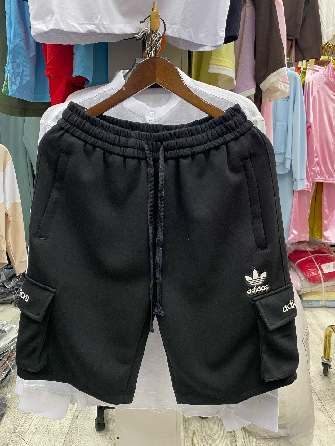 спортивные штаны,мужские спортивные брюки,брюки спортивные adidas,adidas брюки мужские,штаны адидас